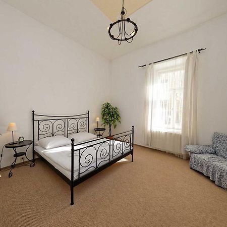 Apartments U Cisare ปราก ภายนอก รูปภาพ
