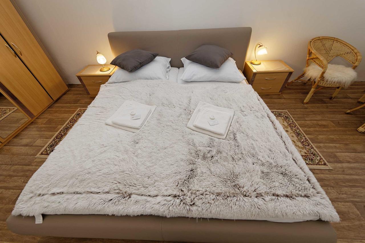 Apartments U Cisare ปราก ภายนอก รูปภาพ