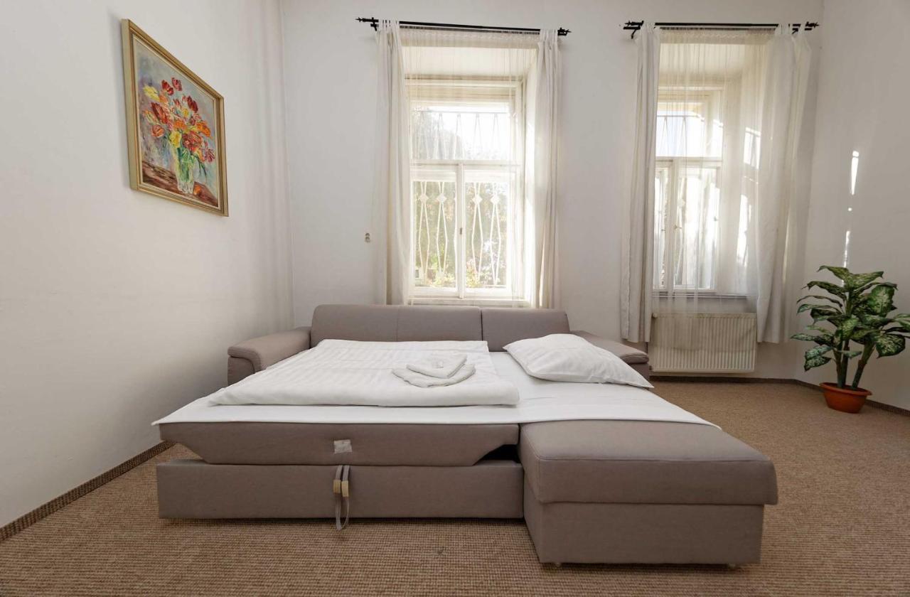 Apartments U Cisare ปราก ภายนอก รูปภาพ
