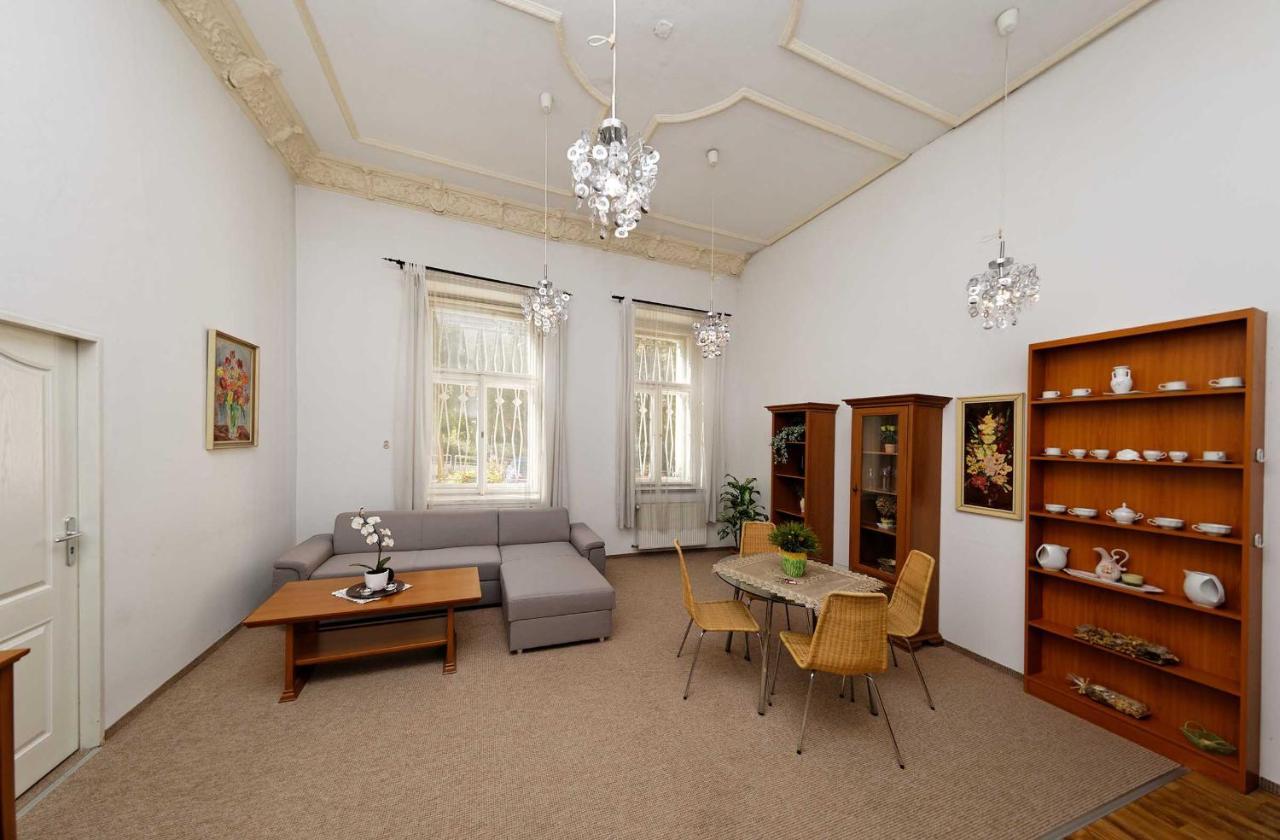 Apartments U Cisare ปราก ภายนอก รูปภาพ