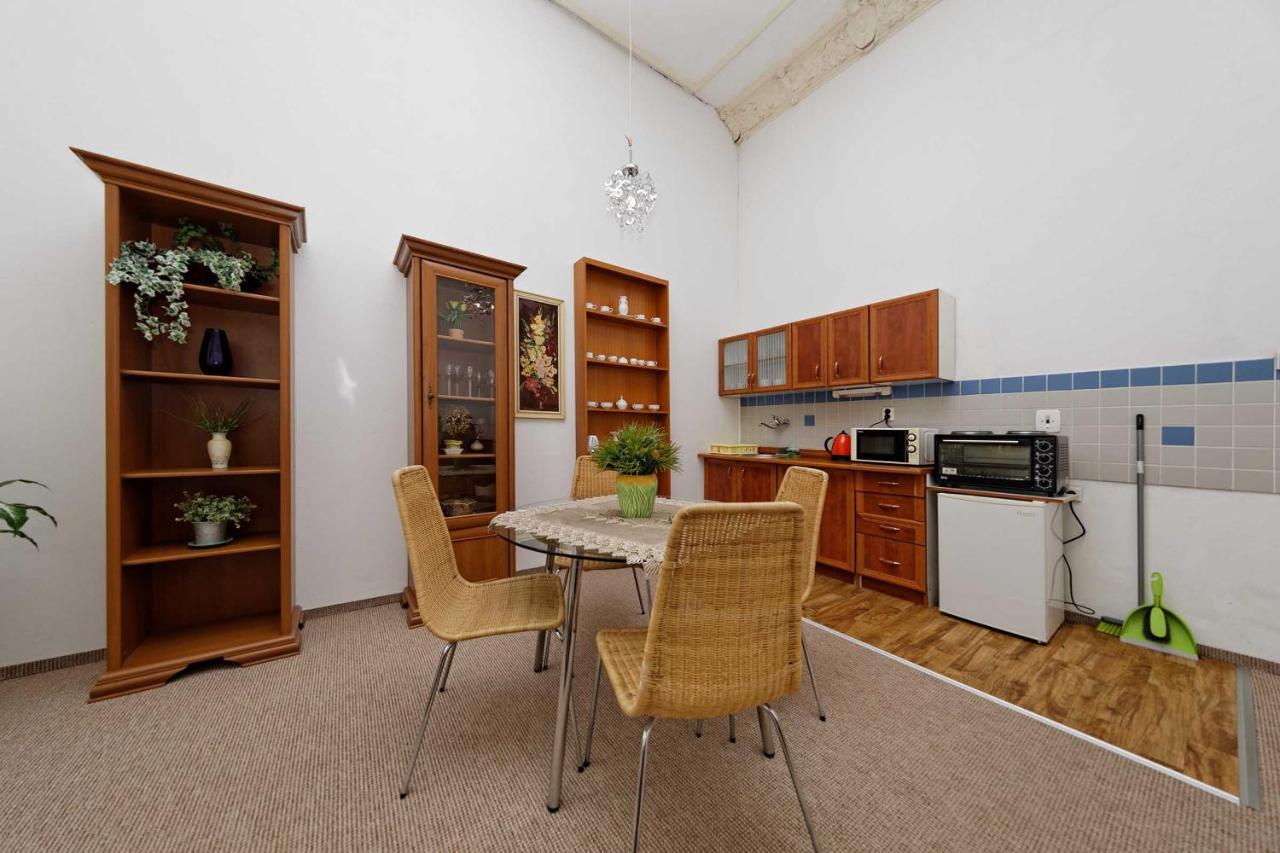 Apartments U Cisare ปราก ภายนอก รูปภาพ